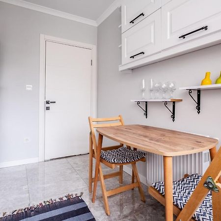 Vibrant Flat With Balcony In Maltepe Apartment Istanbul Exterior foto